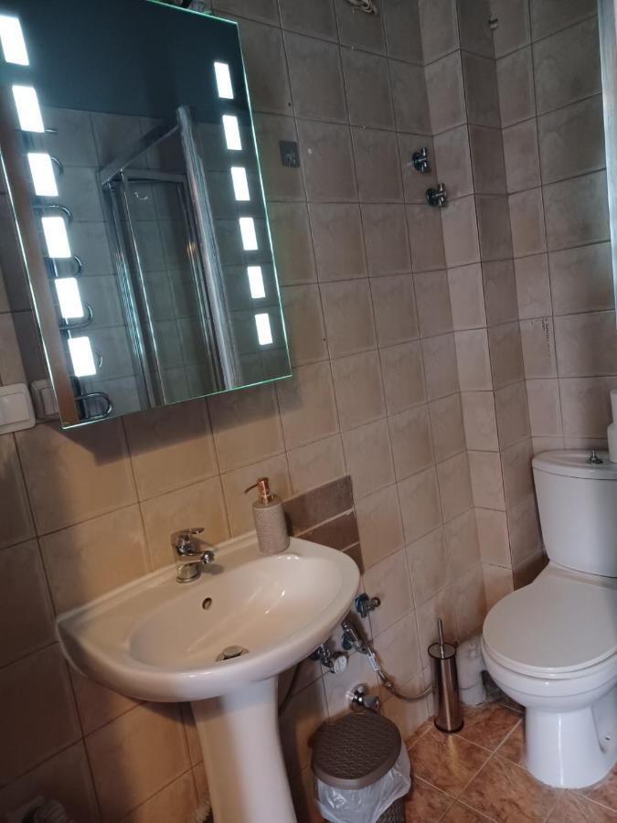 Guest Room Серес Екстериор снимка
