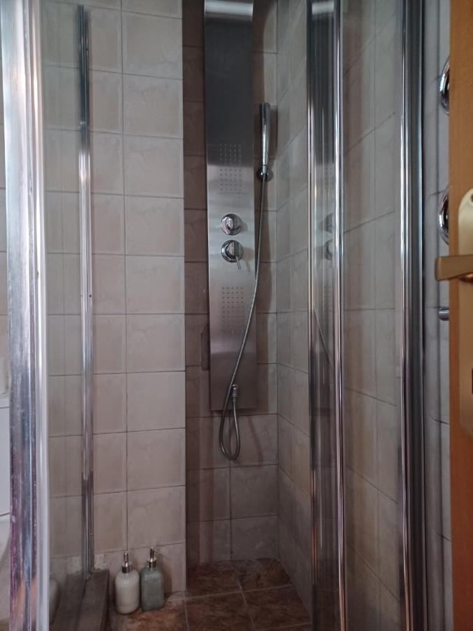Guest Room Серес Екстериор снимка
